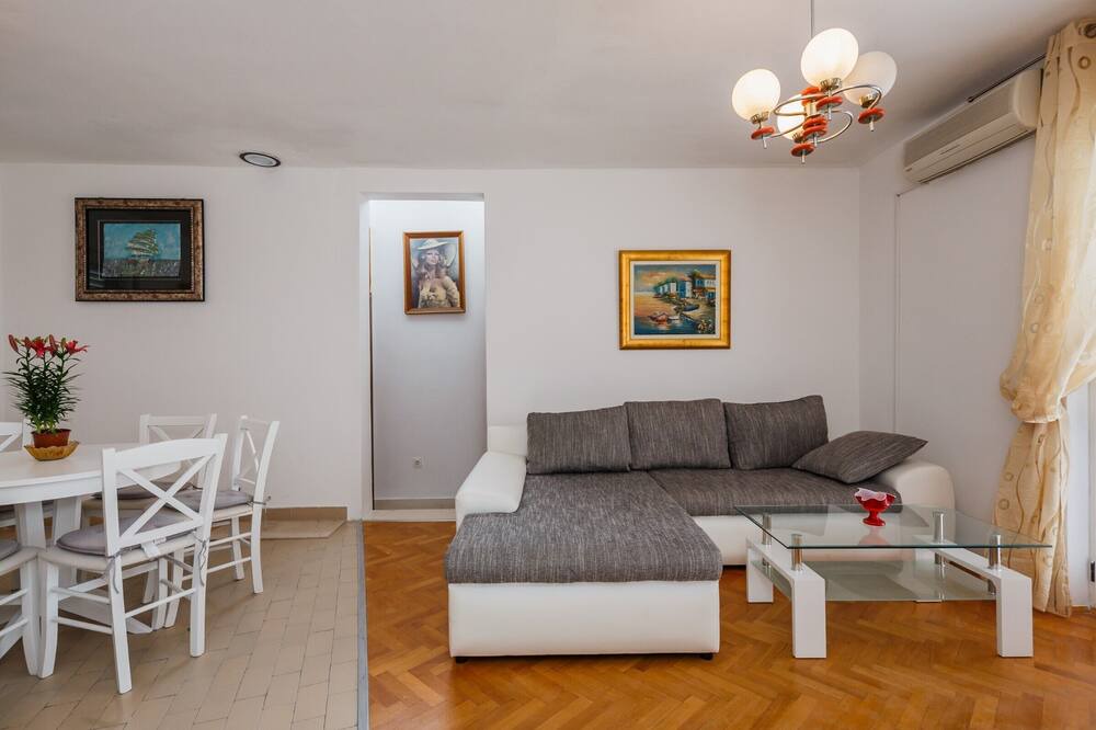 Photo of Livingroom in Rudine