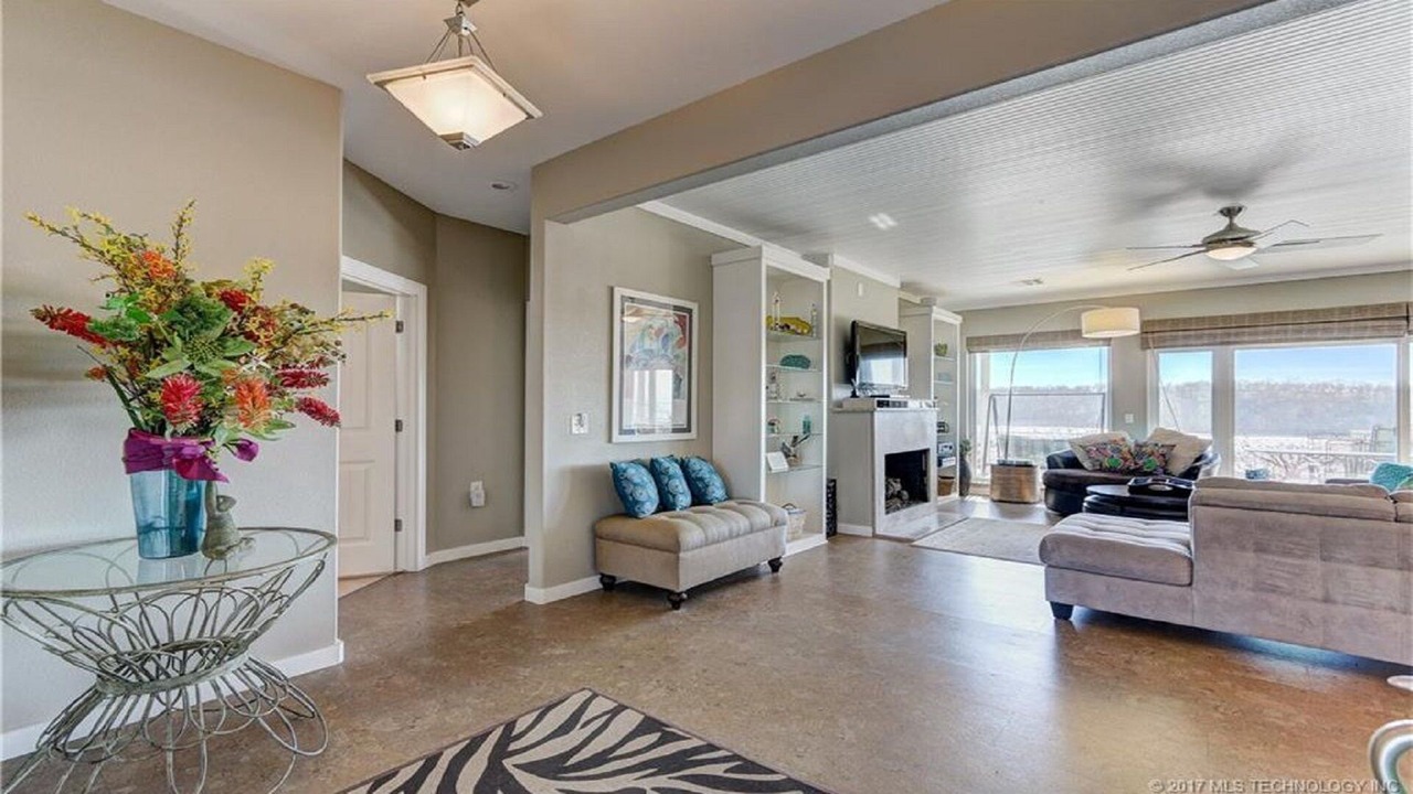 Photo of Livingroom in Texanna