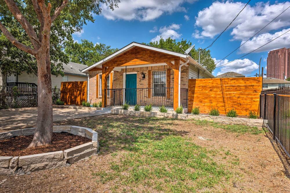 Photo of Outdoor in Old East Dallas