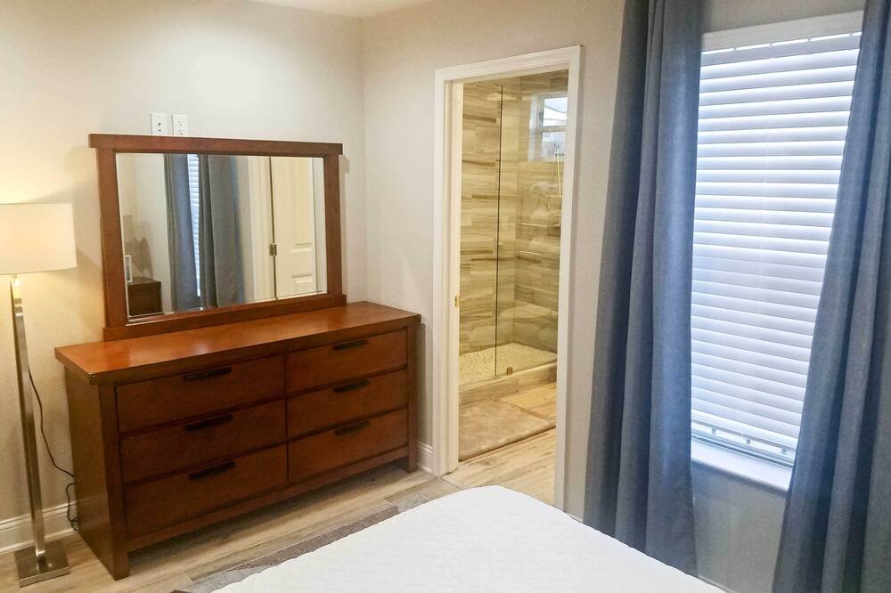 Photo of Bedroom in Old East Dallas