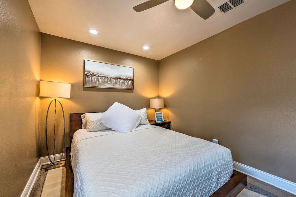 Photo of Bedroom in Old East Dallas