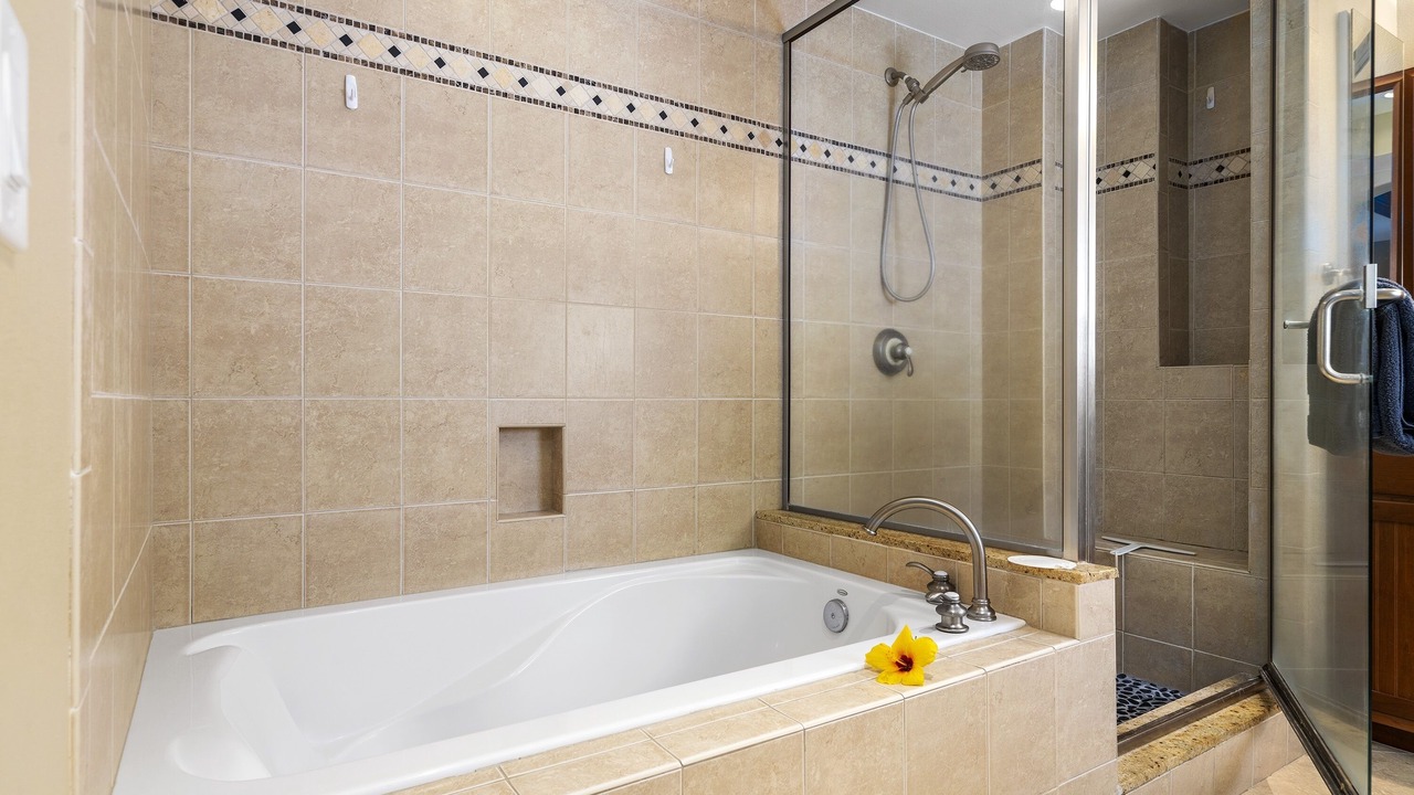 Photo of Bathroom in Waikoloa