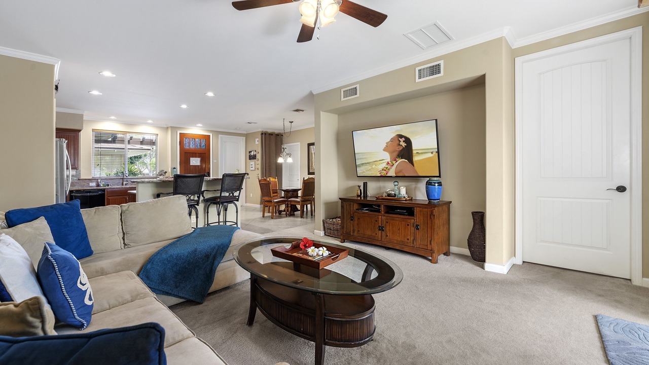 Photo of Livingroom in Waikoloa