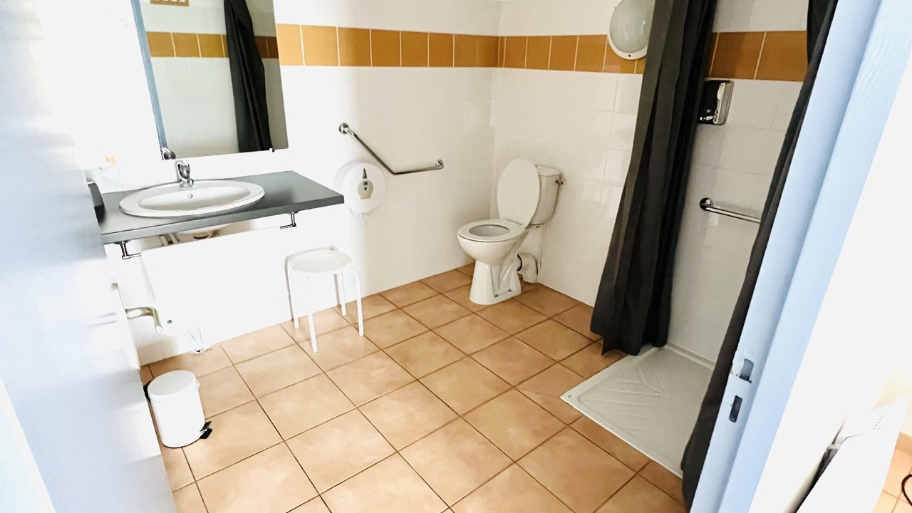 Photo of Bathroom in Baix