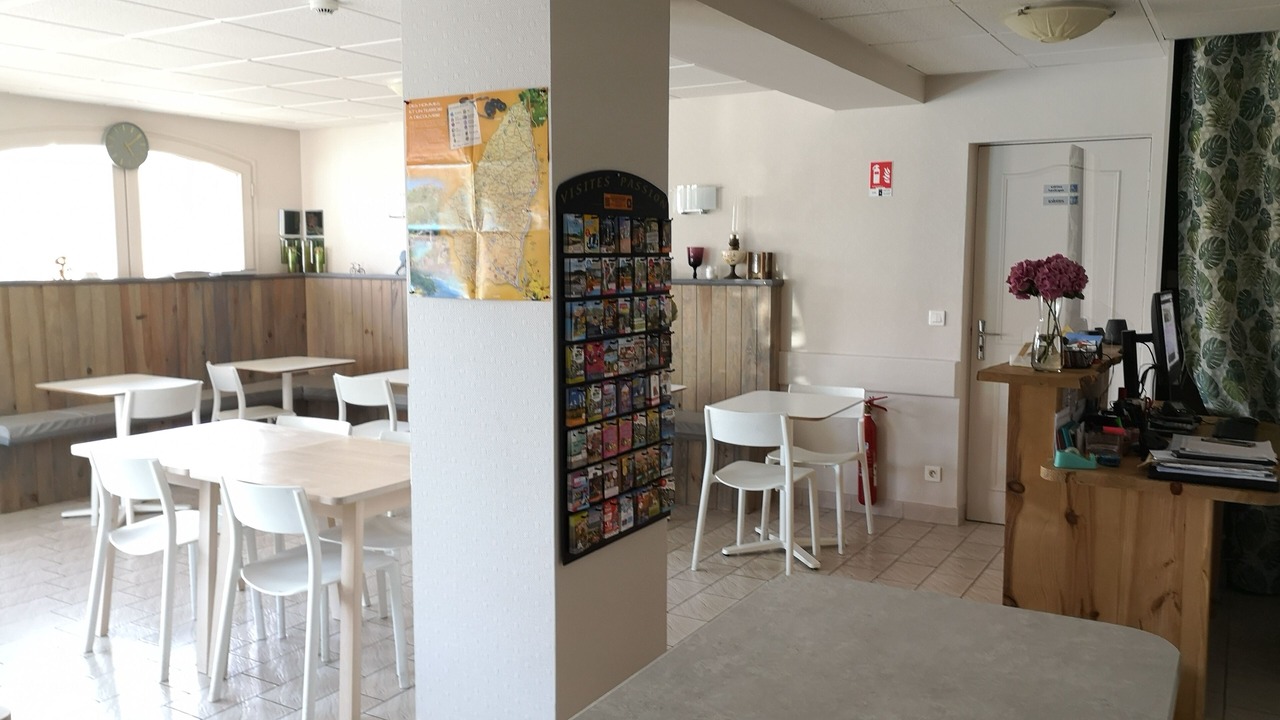 Photo of Others in Baix