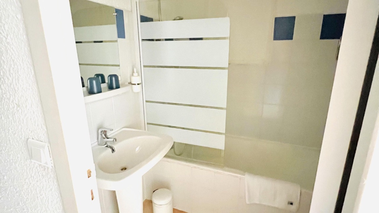 Photo of Bathroom in Baix