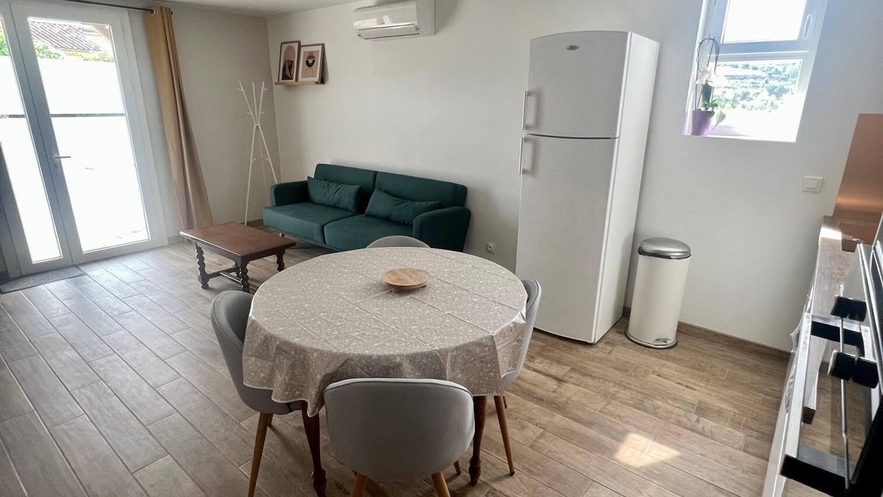 Photo of Others in Baix