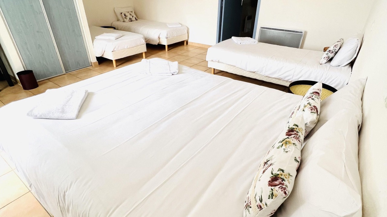 Photo of Bedroom in Baix