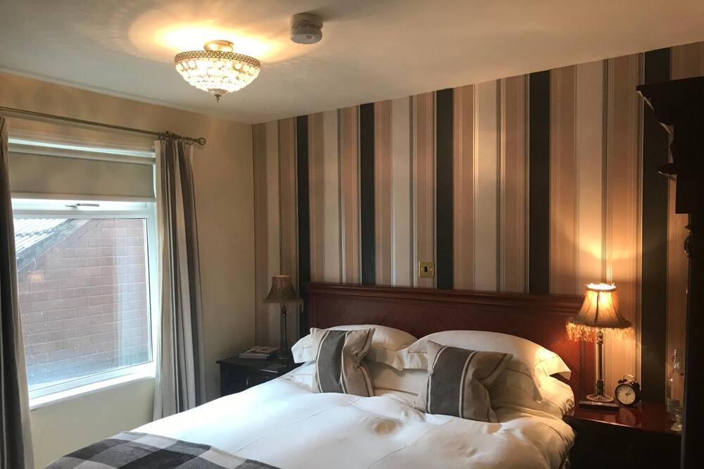 Photo of Bedroom in Melton Mowbray