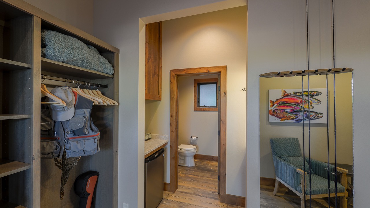 Photo of Bedroom in West Yellowstone