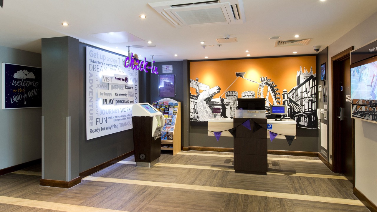 Photo of Others in Egloshayle