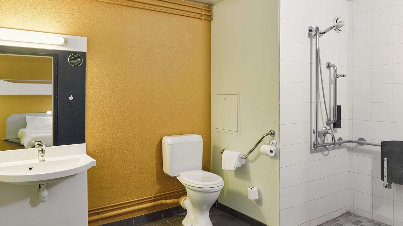 Photo of Bathroom in Vitry-sur-Seine