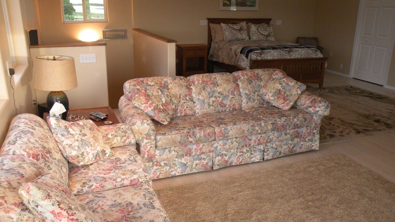 Photo of Livingroom in Cloverdale