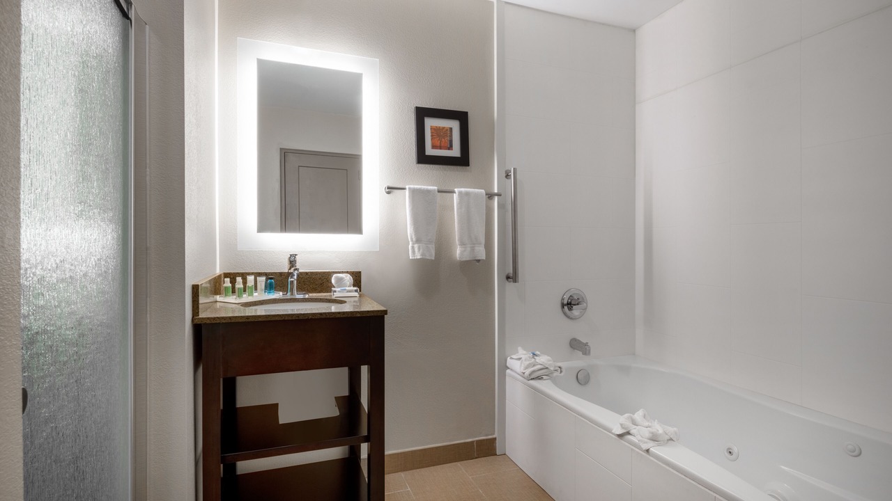 Photo of Bathroom in Spackenkill