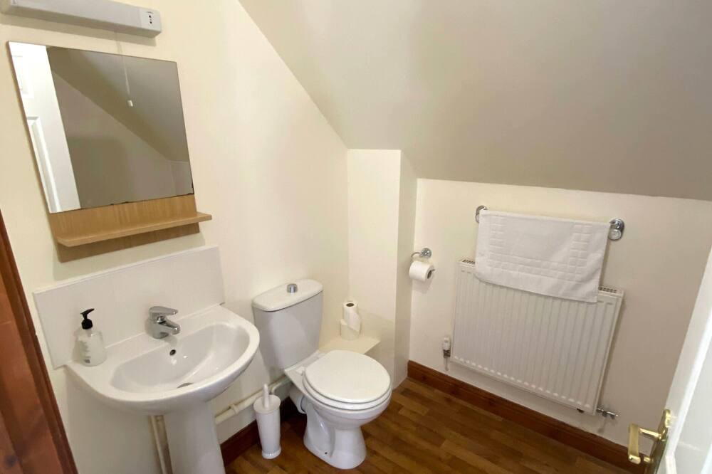 Photo of Bathroom in Mayfield
