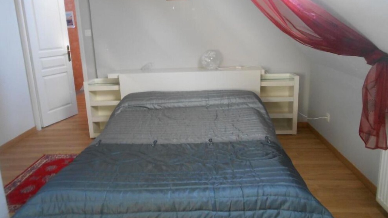 Photo of Bedroom in Sene