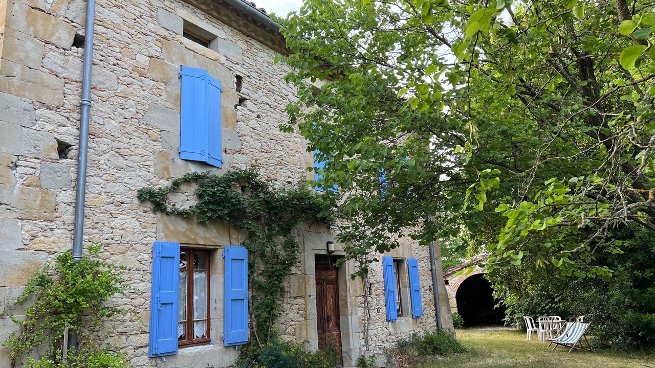 Photo of Outdoor in Aguts