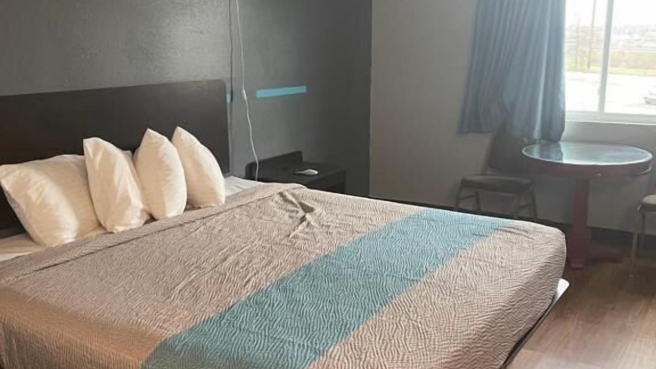 Photo of Others in Troy