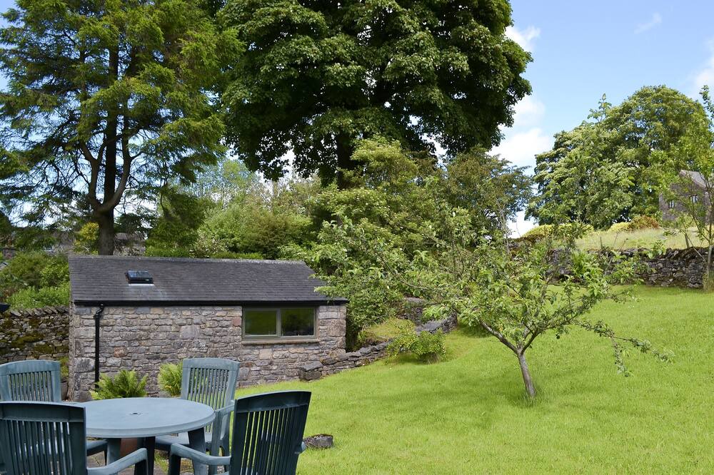 Photo of Outdoor in Orton