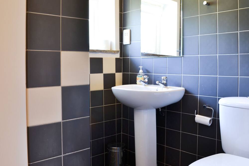 Photo of Bathroom in Orton