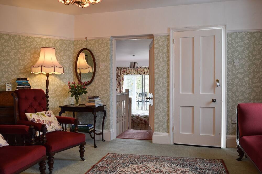 Photo of Others in Alcester