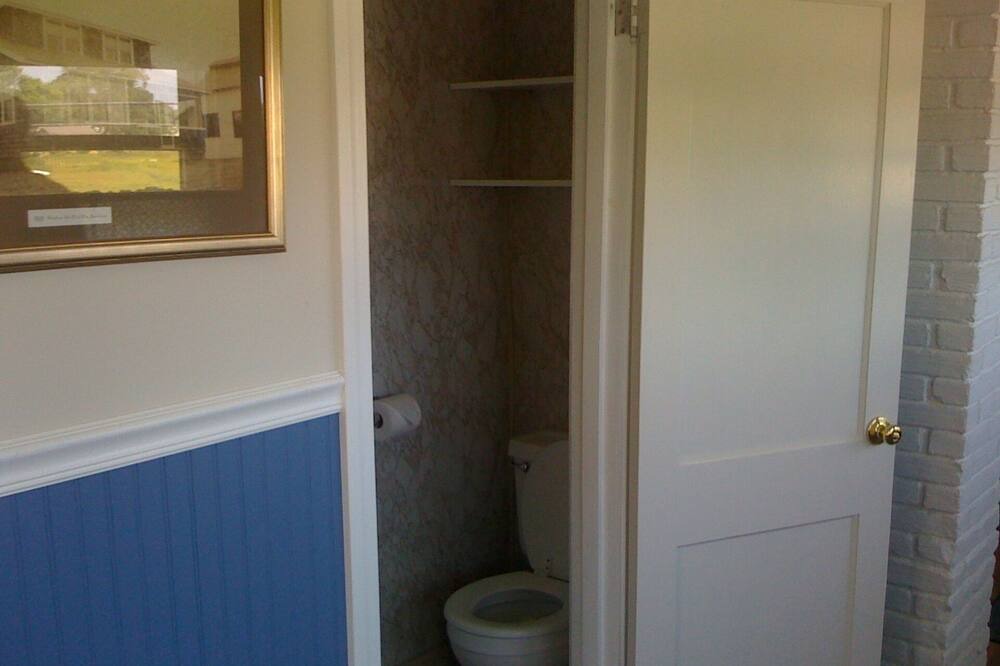 Photo of Bathroom in Middlesex County