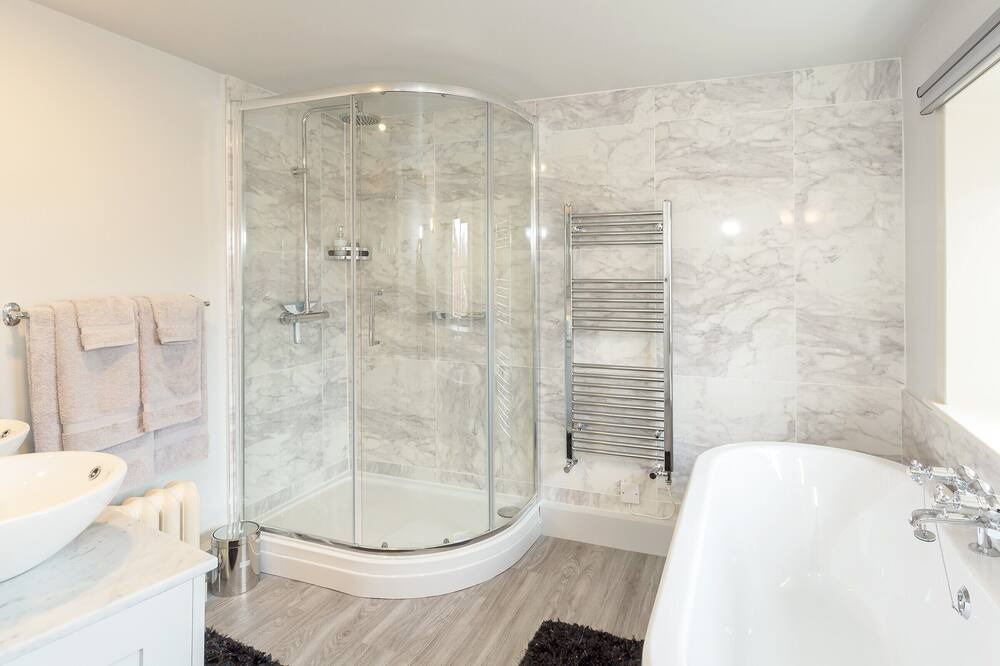 Photo of Bathroom in Helmsley