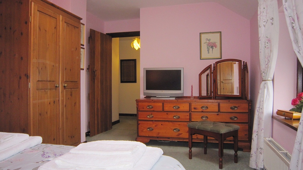 Photo of Others in Hele