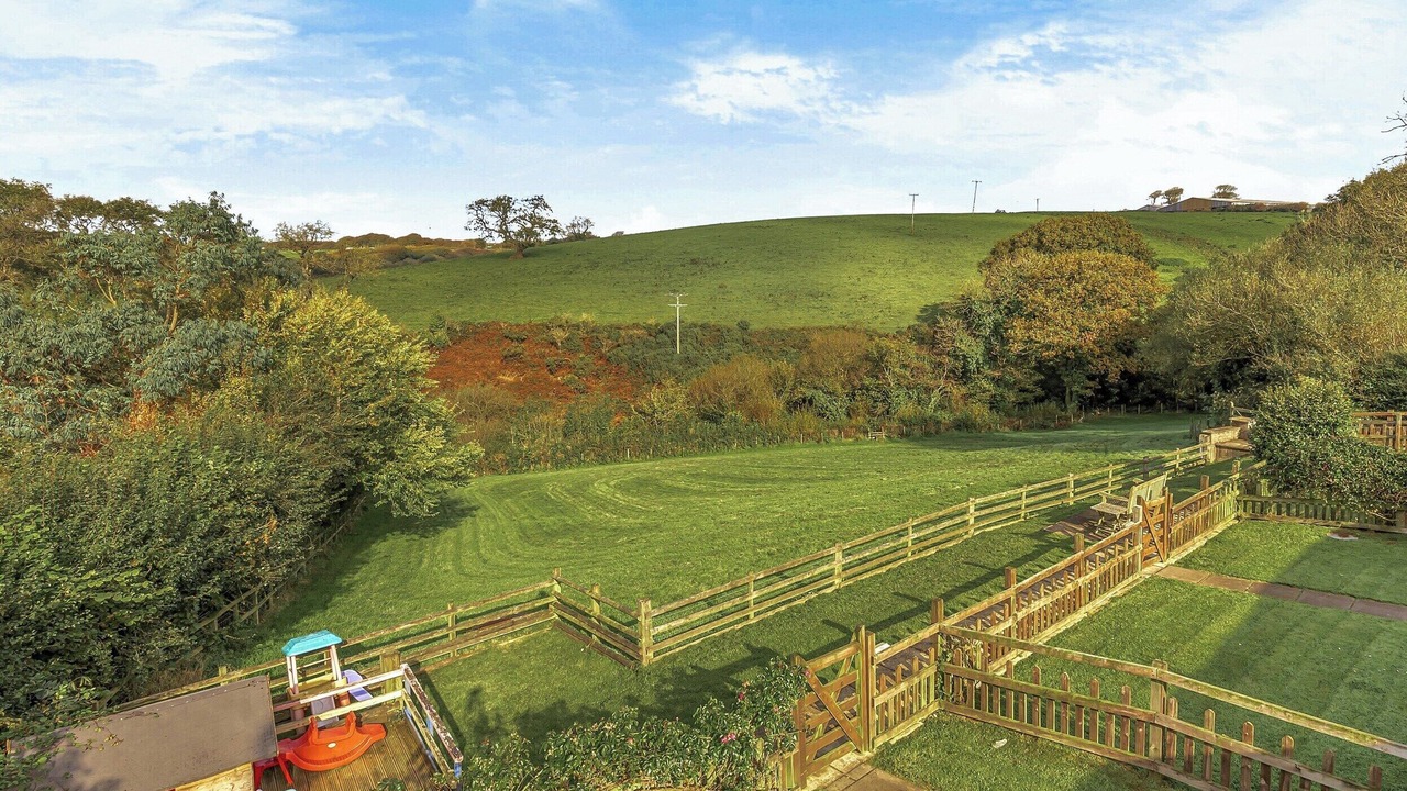 Photo of Outdoor in Hele