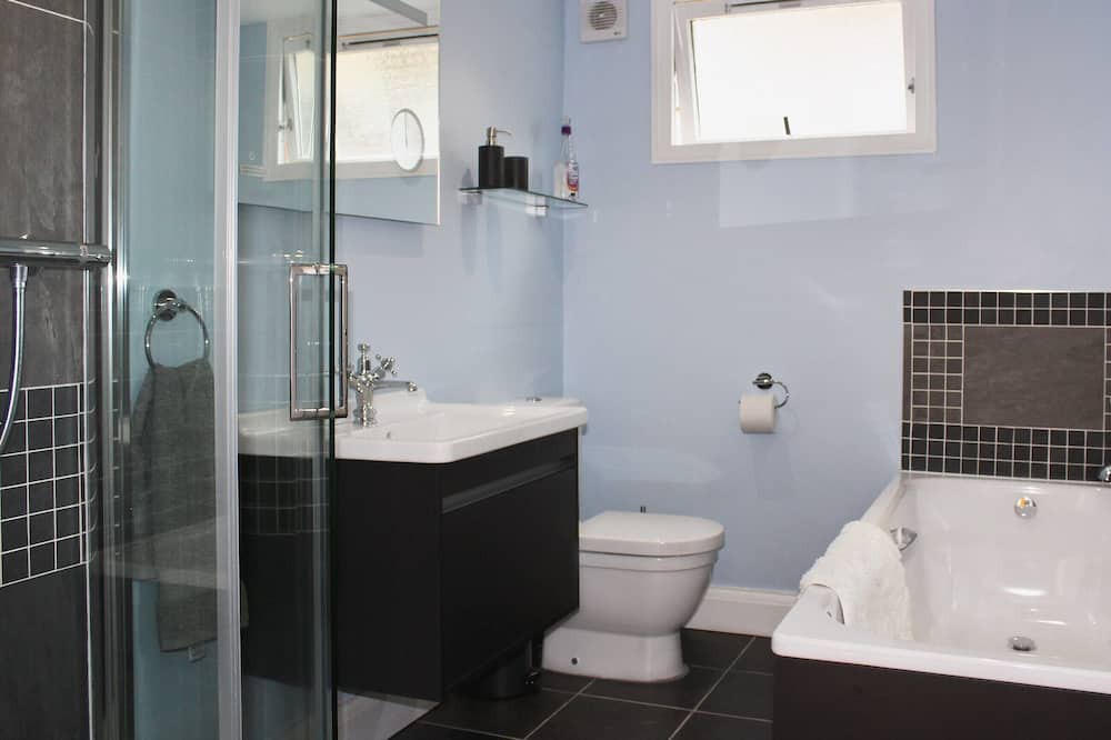 Photo of Bathroom in Harrow on the Hill
