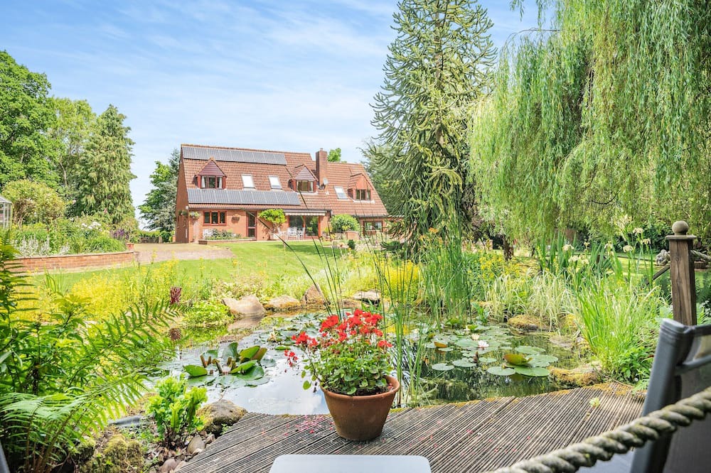 Photo of Outdoor in Newent