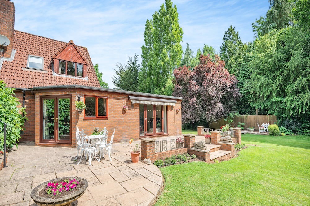 Photo of Patio Balcony in Newent