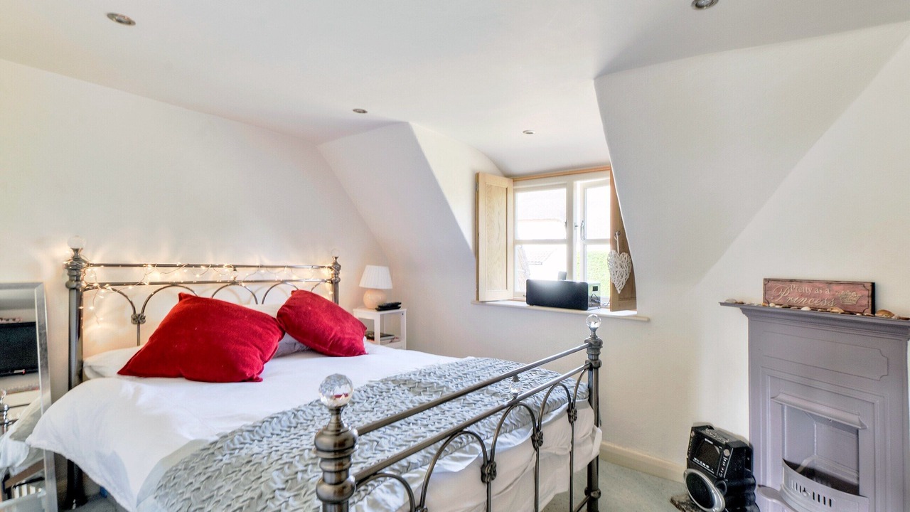 Photo of Others in Longdon