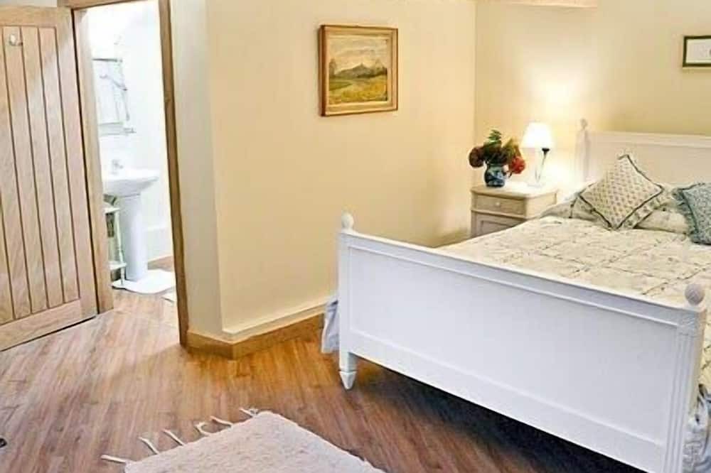 Photo of Bedroom in Robertsbridge