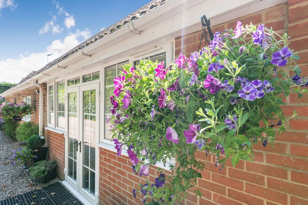 Photo of Outdoor in Postwick with Witton