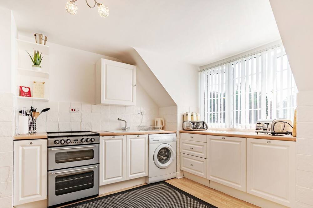 Photo of Kitchen in Postwick with Witton