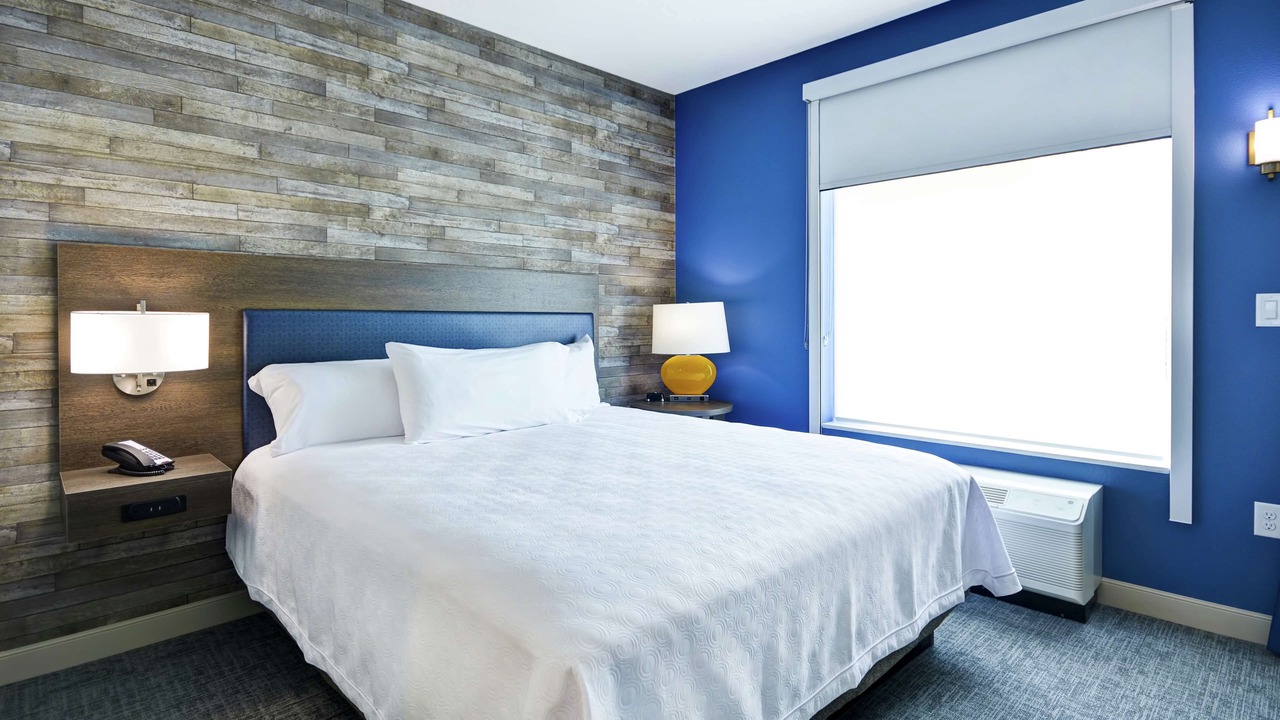 Photo of Bedroom in Westchase