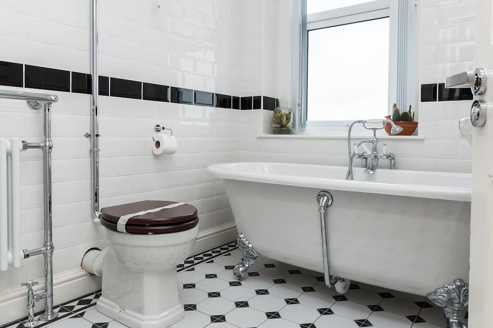 Photo of Bathroom in Weston-super-Mare