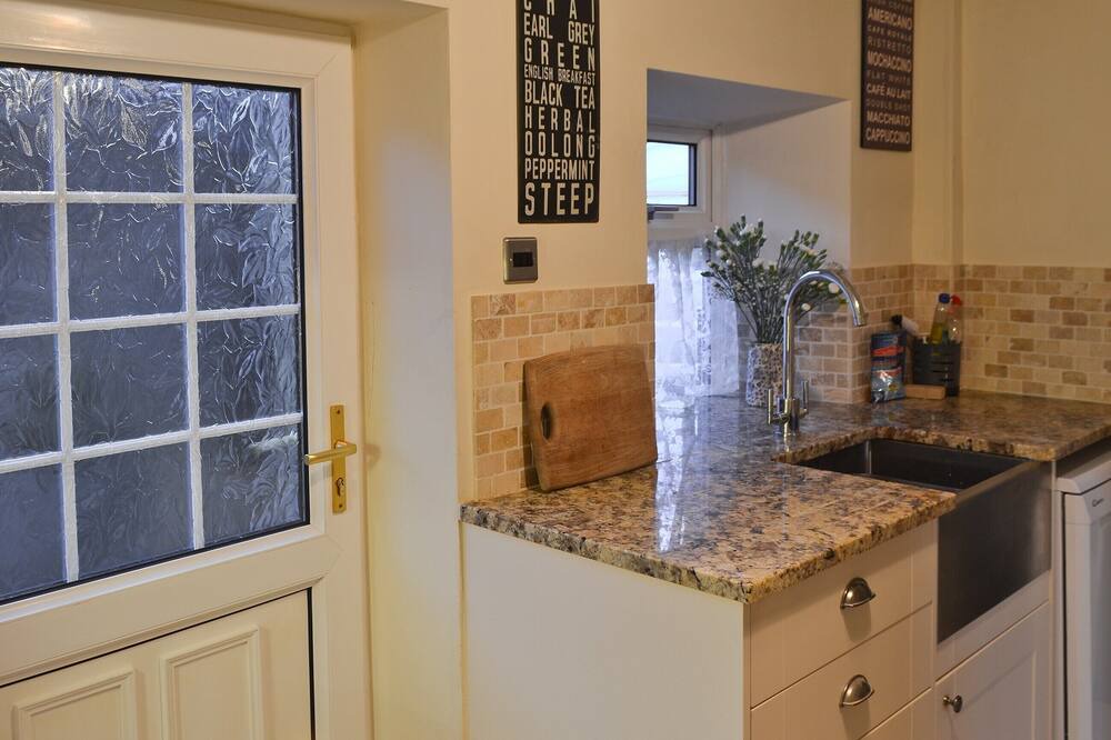 Photo of Kitchen in New Mills