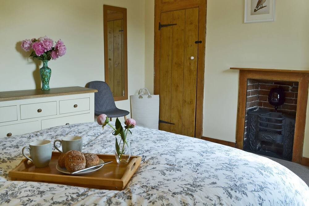 Photo of Bedroom in Broad Oak