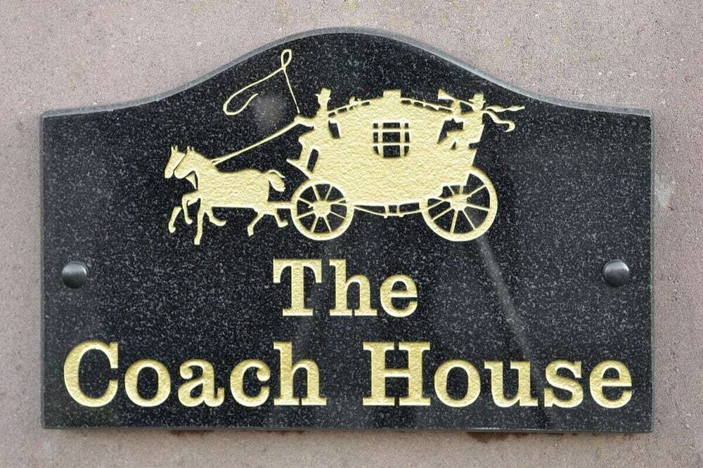 Photo of Outdoor in Wing