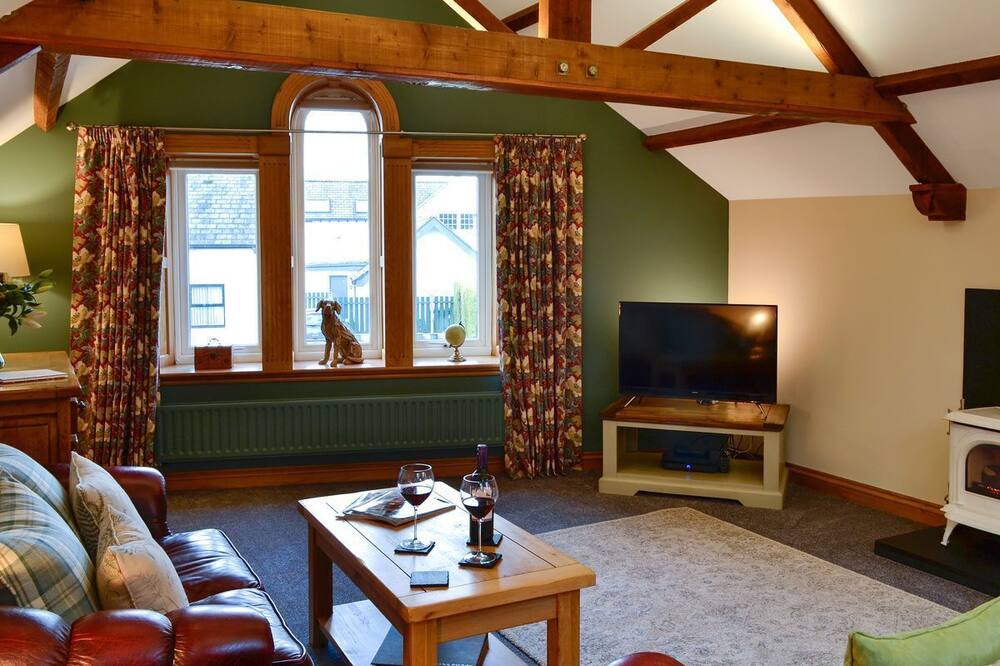 Photo of Livingroom in Wing