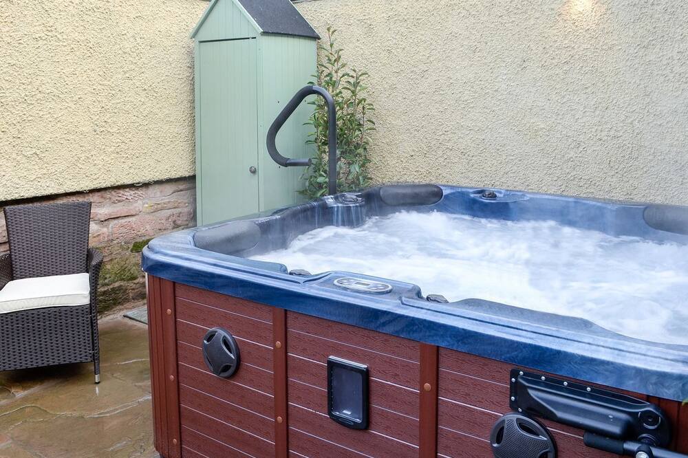 Photo of Others in Wing