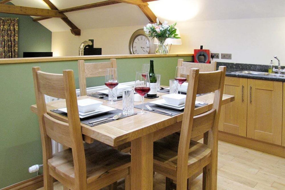 Photo of Kitchen in Wing