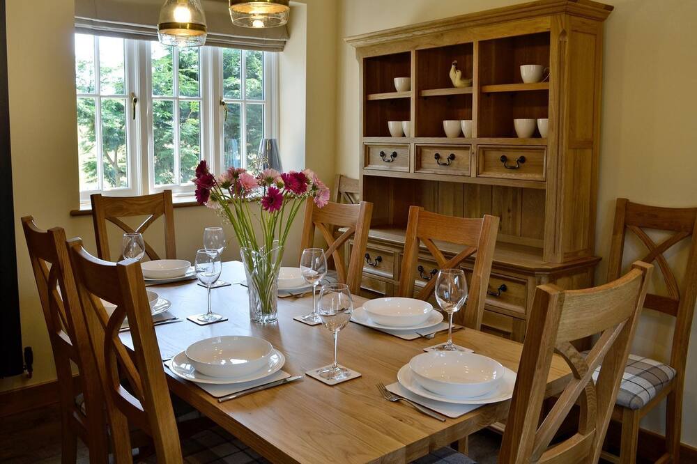 Photo of Kitchen in Wing