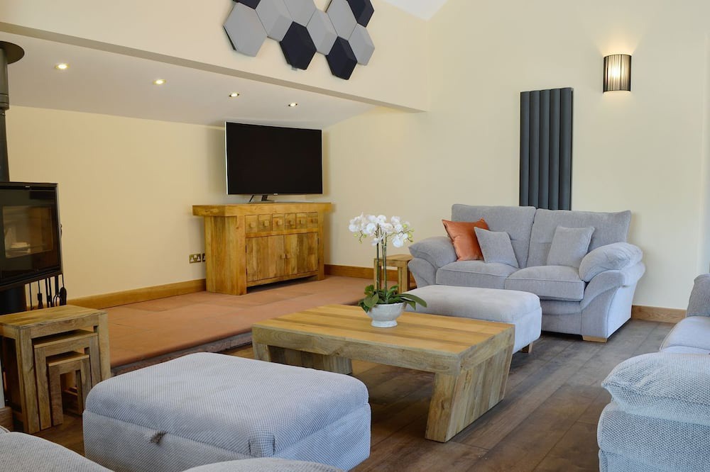 Photo of Livingroom in Wing