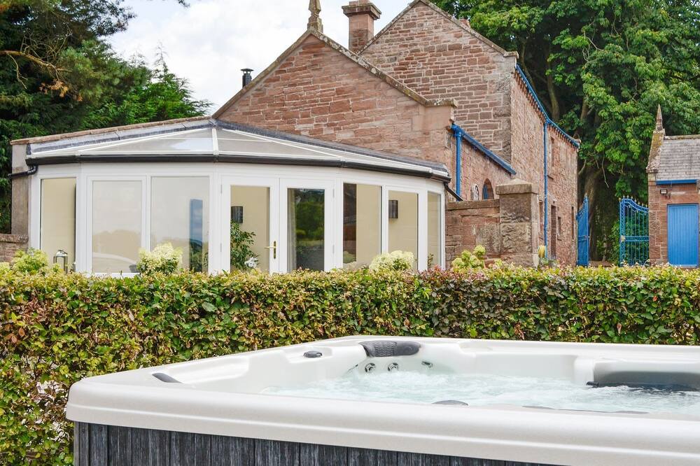 Photo of Others in Wing