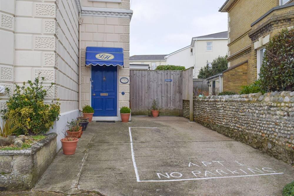 Photo of Outdoor in Sandown