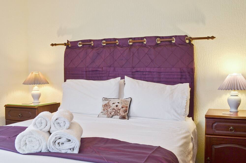 Photo of Bedroom in Tregaron