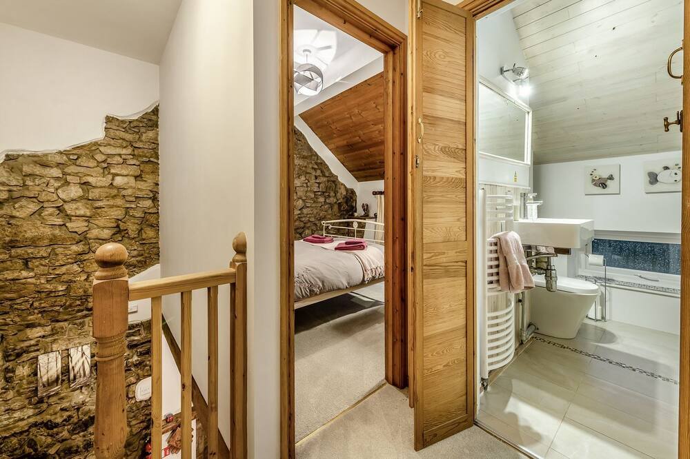 Photo of Others in Llanarthney